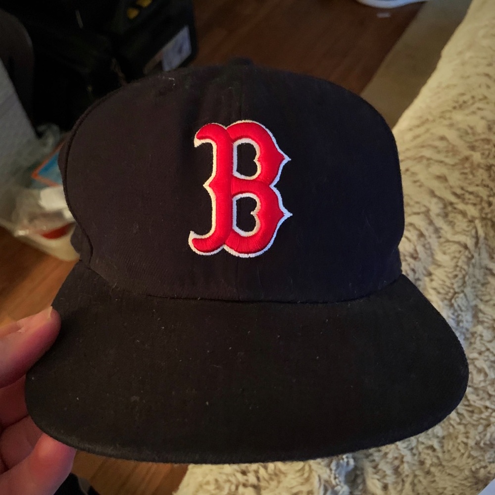 New Era Red Sox hat 7 3/4 Worn maybe once.